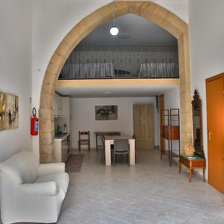 Holiday Home Castle Salemi - Casa Vacanze Εξωτερικό φωτογραφία